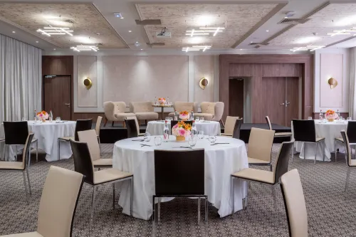 InterContinental Hotels Paris - Champs-ELYSÉES Etoile Business Photos