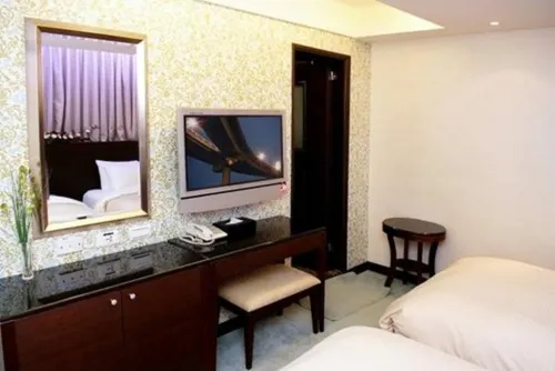 Lio Hotel Photos