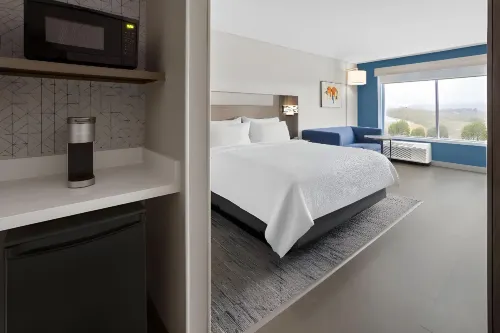 Holiday Inn Express & Suites Waynesboro East الغرف Photos