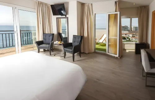 Hotel Horitzó by Pierre & Vacances Photos