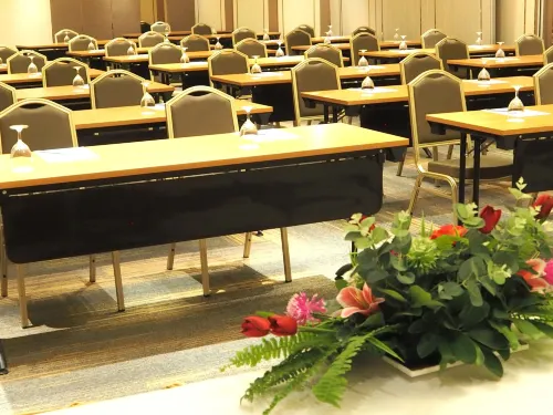 The Green View Hotel Business Facilities Photos