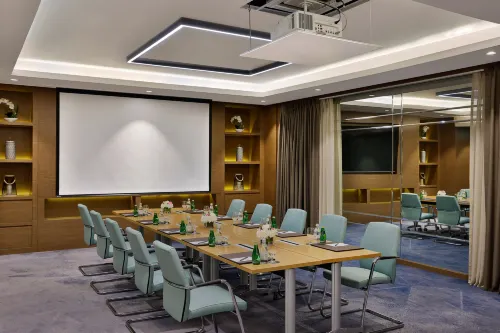 Courtyard Riyadh Northern Ring Road Business Facilities Photos
