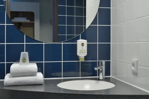 B&B HOTEL Dortmund-City Rooms Photos
