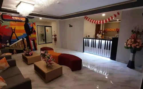 Front One Hotel Tulungagung Area Publik Photos