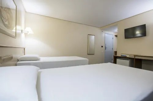 Hotel Dan Inn Sorocaba - by Nacional Inn Zimmer Photos