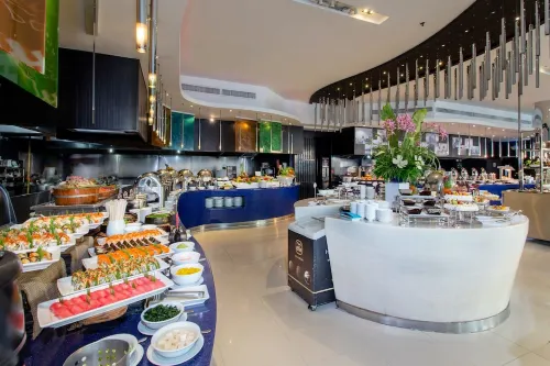 Ramada Plaza by Wyndham Bangkok Menam Riverside Dining Photos