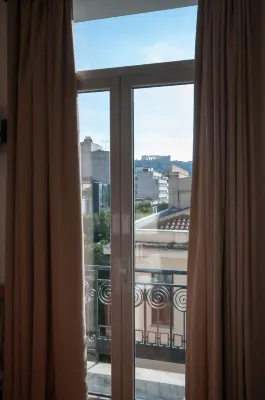 Cecil Hotel Rooms Photos