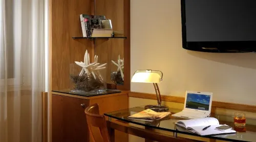 Best Western Hotel City Phòng Photos