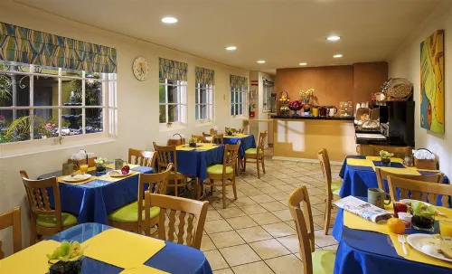 Inn at Venice Beach Dining Photos