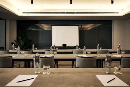 Casa 17 Hotel Bangkok Бизнес-удобства Photos