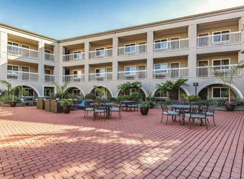 La Quinta Inn & Suites by Wyndham San Francisco Airport West Public Areas Photos