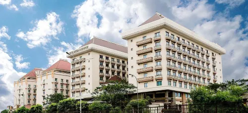 Mega Anggrek Hotel Jakarta Slipi Außen Photos