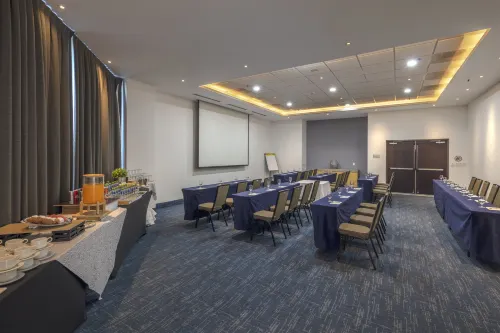 Holiday Inn Puebla la Noria Business Facilities Photos