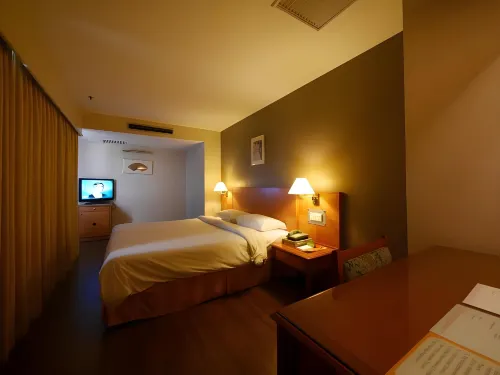 Premier Hotel Kamar Photos