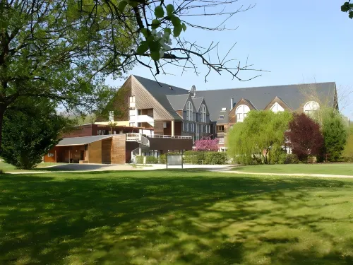 Domaine de la Forêt d'Orient - Logis Hôtel, Restaurant, Spa & Golf Extérieur Photos