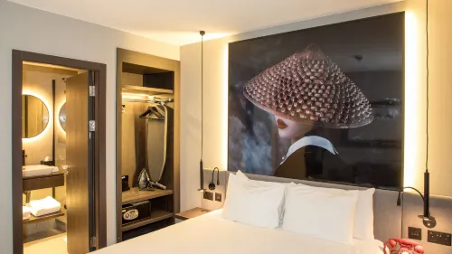 Radisson Red London Greenwich the O2 Photos