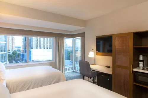 Holiday Inn Express New Rochelle Featured Photos