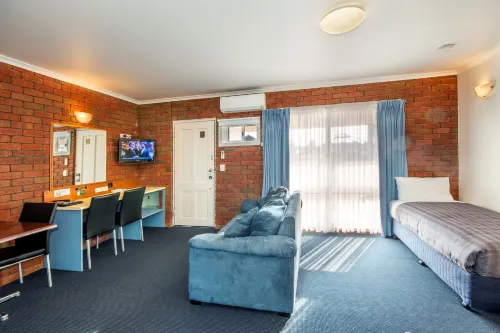 Torquay Tropicana Motel Rooms Photos