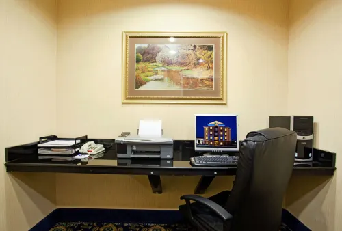 Holiday Inn Express & Suites Cleveland-Richfield Public Areas Photos
