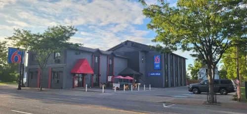 Motel 6 Niagara Falls, on Near the Falls Near Hotel Photos