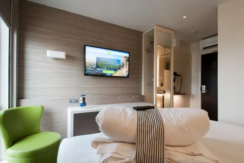 Hub by Premier Inn Edinburgh Haymarket Photos