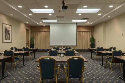 DoubleTree by Hilton Newark Penn Station Espaces Affaires Photos