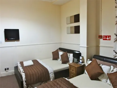 Skylark Guest House Rooms Photos