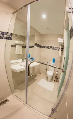 Fairway Colombo - Sri Lanka's First Hotel With Robot Technology Rooms Photos