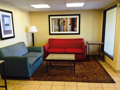 Motel 6 Oak Creek, WI Photos