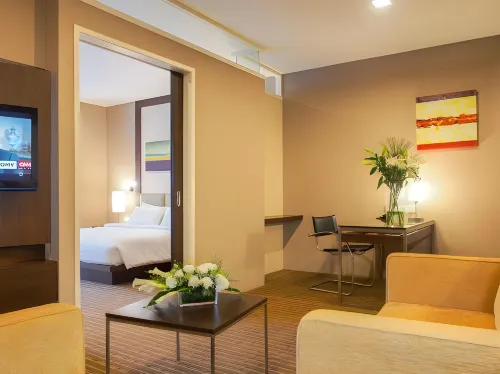 Hotel Primera Suite Kamar Photos