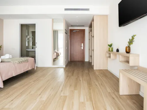 limehome Barcelona Carrer de Besalú 82 Photos