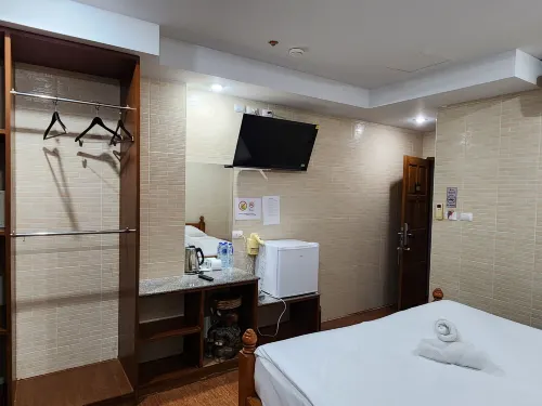 Patong Dynasty Royal Hotel Photos