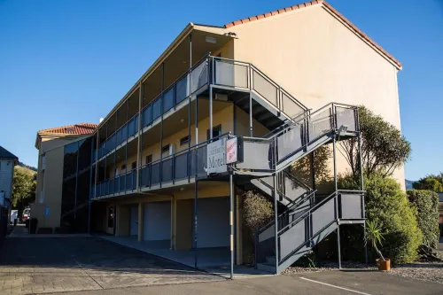 Akaroa Criterion Motel Exterior Photos