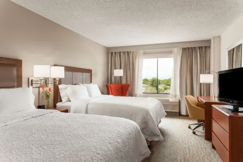 Hampton Inn & Suites Denver-Cherry Creek Rooms Photos