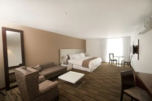NM Lima Hotel Rooms Photos