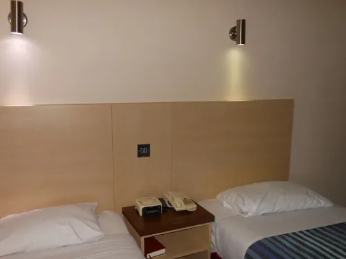 The Gatwick White House Hotel Photos