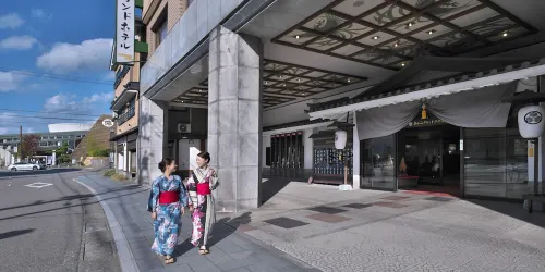 Awara Grand Hotel À proximité de l'hôtel Photos