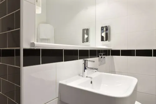Days Inn by Wyndham Corley NEC M6 Chambres Photos