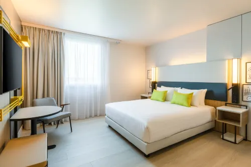 Courtyard Paris Creteil Rooms Photos