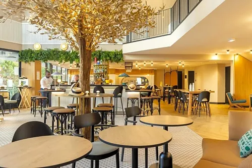 Novotel Paris Suresnes Longchamp Dining Photos
