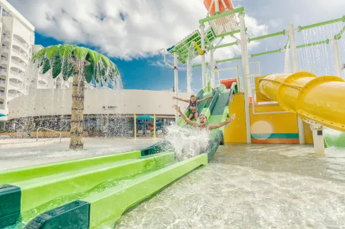 Hilton Cancun Mar Caribe All-Inclusive Resort Leisure & Recreation Photos