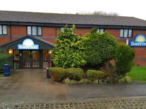 Days Inn by Wyndham Membury M4 Exterior Photos