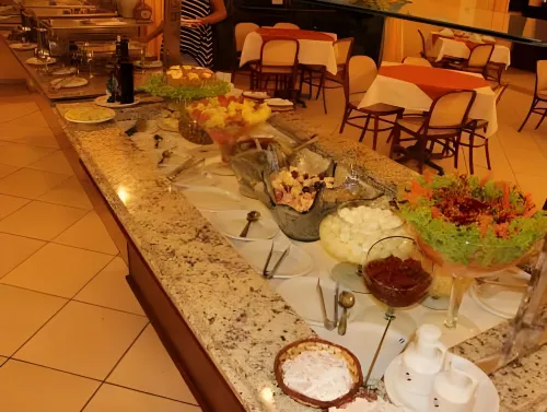 Hotel Dan Inn Franca & Convenções by Nacional Inn Dining Photos