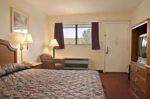 Days Inn by Wyndham Plainfield Featured Photos