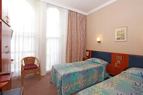 Mitre House Hotel Photos