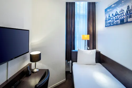 Hotel Nes Rooms Photos