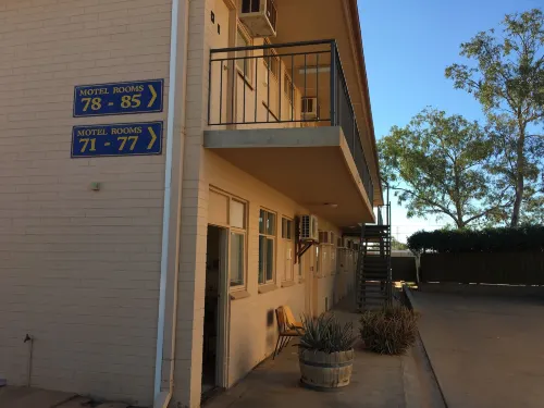 Opal Inn Hotel, Motel, Caravan Park Extérieur Photos