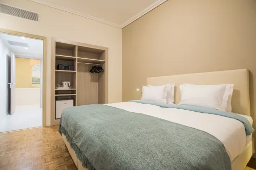 V Hotel Delphi Photos