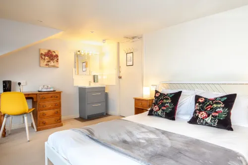 Bendene Townhouse - Exeter Photos