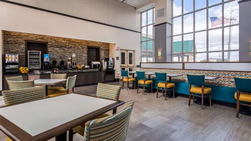 Best Western Plus the Inn at King of Prussia Dining Photos